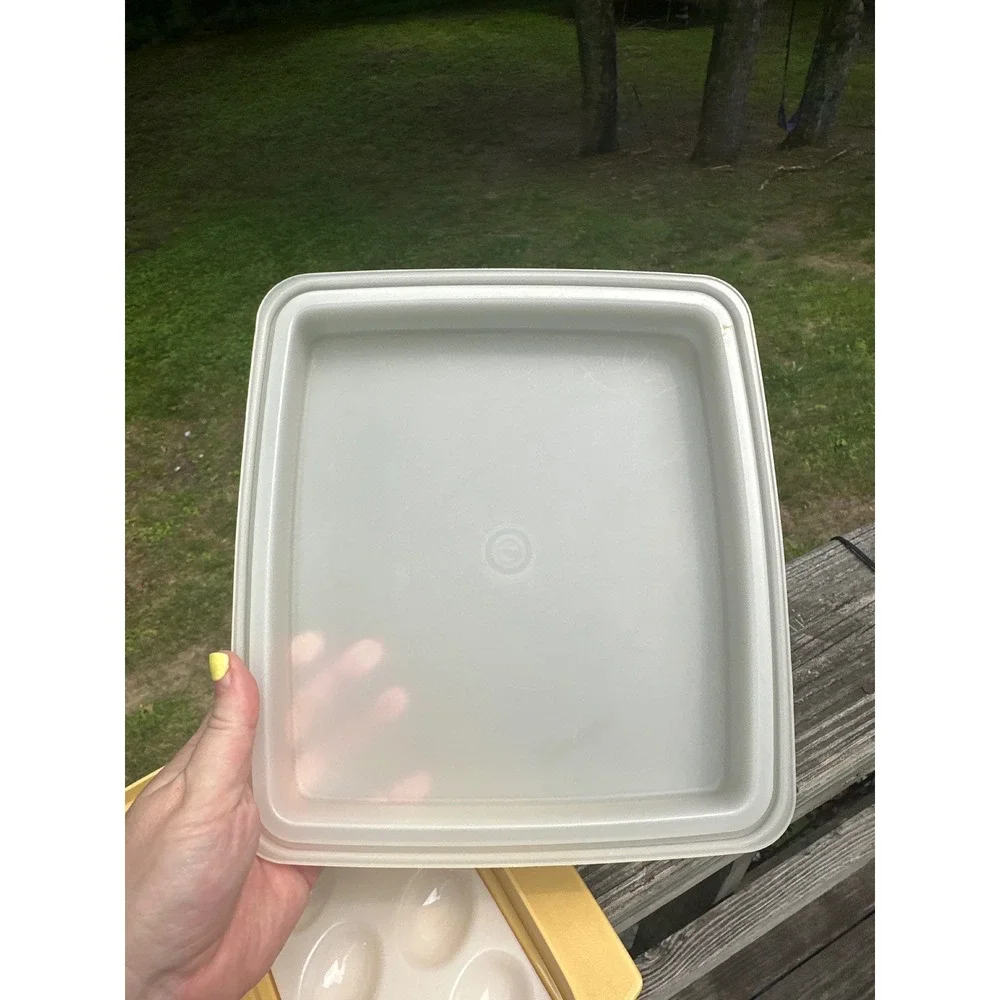 Vintage Tupperware Deviled Egg Carrier Harvest Gold 723-2 with Lid and Inserts